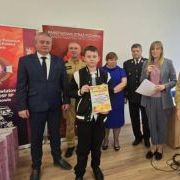 MŁODZIEŻ ZAPOBIEGA POŻAROM (2)